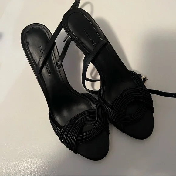 Banana Republic Black Disco Heel - Picture 8 of 8